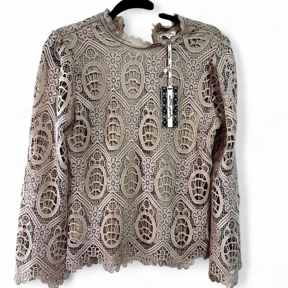 Ultra Pink Lace Blouse in Cream - Picture 3 of 11